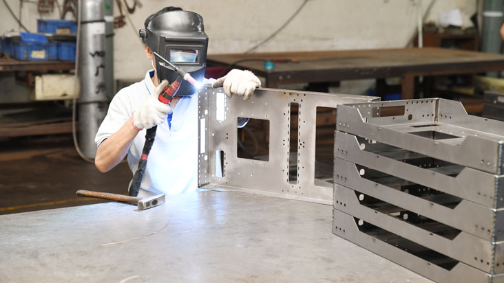 讓我們來了解下東莞鈑金加工有哪些技術(shù)？